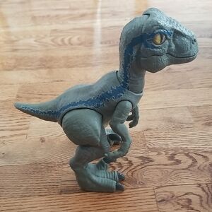 Universal Studios Jurassic World Raptor "Blue" Dinosaur Sound and Action Toy